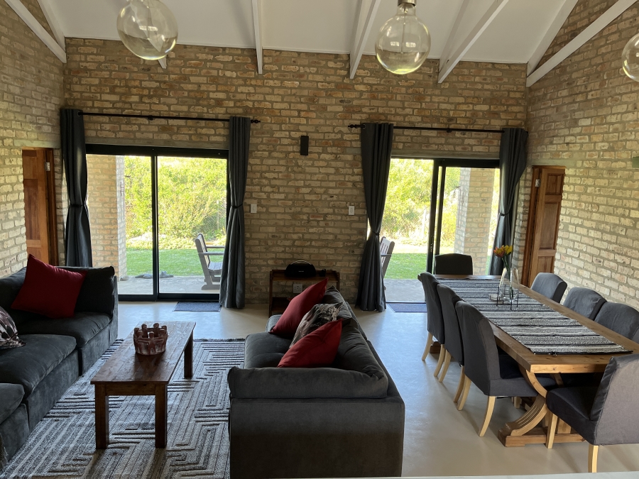 To Let 2 Bedroom Property for Rent in Pringle Bay Western Cape